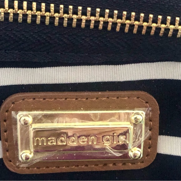 NWT Madden Girl Large Backpack Navy Blue & white Stripe - Picture 3 of 7